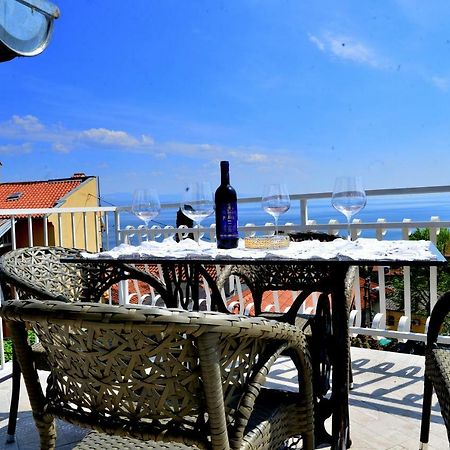 Bonbon Apartment Opatija Bagian luar foto