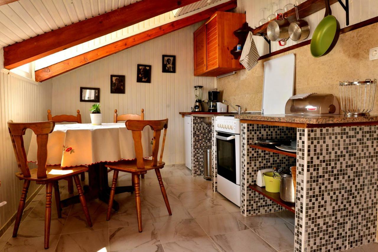 Bonbon Apartment Opatija Bagian luar foto